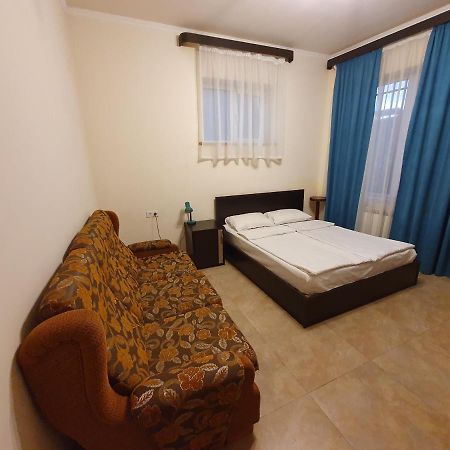 Capsule Hostel In The Old City Of Jerevan Exteriör bild